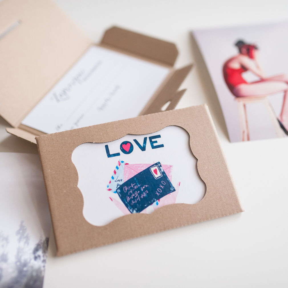 Zaproszenie na sesję w teczce love letters - koperty