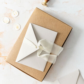 PERSONALIZOWANY voucher na sesję  białe kwiaty 001 - 8