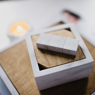 Betonowe pudełko na pendrive - marble - 4
