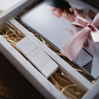 Betonowy pendrive 3,0 8GB - marble - 3